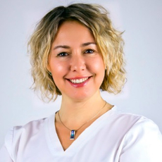 Бычкова Елена Викторовна, стоматолог-терапевт