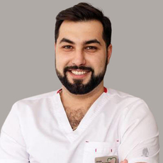 Отьев Руслан Эльшанович, стоматолог-хирург