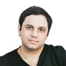 Начарьян Эдуард Георгиевич, стоматолог-хирург