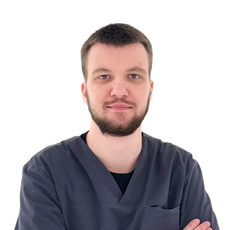 Мошкин Игорь Владиславович, стоматолог-хирург