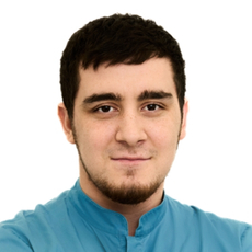 Абдуллаев Амир Арсенович, стоматолог-терапевт