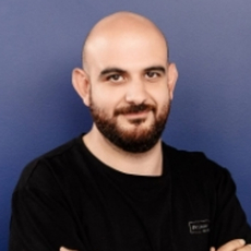 Фаяд Бассам Набил, ортодонт