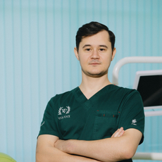 Часовских Игорь Евгеньевич, стоматолог-хирург