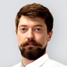 Карачёв Евгений Владимирович, стоматолог-хирург