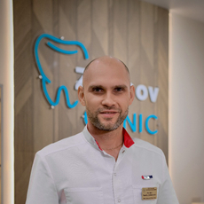 Амиров Рамиль Шавкатович, стоматолог-хирург