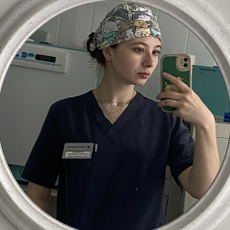 Артамонова Кристина Алексеевна, стоматолог-хирург