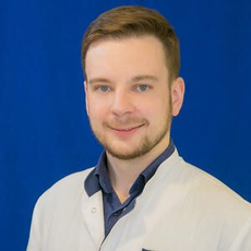 Власов Максим Владимирович, офтальмолог