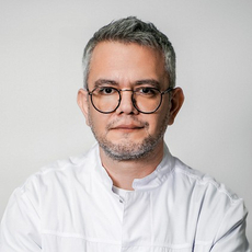 Тонаев Руслан Альбертович, уролог