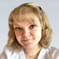 Омельянович (Живилова) Ксения Александровна, стоматолог-терапевт