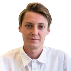 Семенов Евгений Сергеевич, стоматолог-хирург