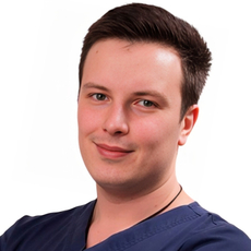 Омельченко Владислав Сергеевич, стоматолог-ортопед