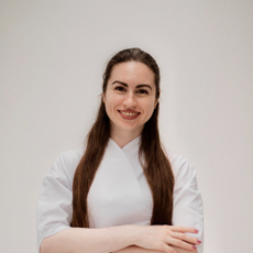 Михайлова Анастасия Евгеньевна, стоматолог-терапевт