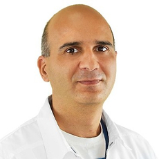 Саакян Гарегин Фердинандович, офтальмолог-хирург