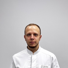 Колесников Евгений Игоревич, стоматолог-хирург