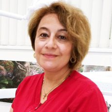 Хачатрян Нарине Арамаисовна, стоматолог-терапевт