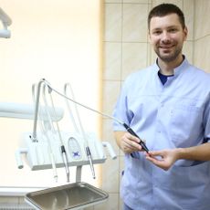 Рудов Антон Андреевич, стоматолог-хирург