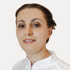 Чарушина Янина Леонидовна, стоматолог-терапевт
