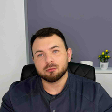 Ахмедов Мурад Русланович, врач-косметолог