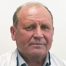 Симонов Владимир Михайлович, стоматолог-терапевт