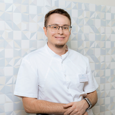 Антошкин Илья Вячеславович, стоматолог-терапевт