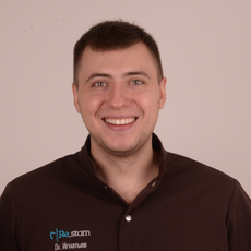 Игнатьев Евгений Дмитриевич, стоматолог-ортопед