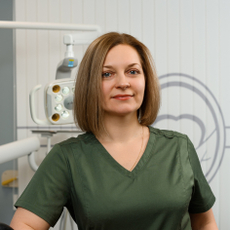 Фабелинская Ирина Викторовна, стоматолог-хирург