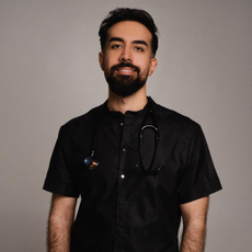 Самади Табар Эрфан, дерматолог