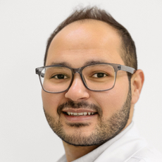 Хриссат Али Мохамедович, дерматолог