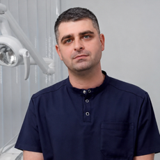 Габуния Ираклий Русланович, стоматолог-терапевт