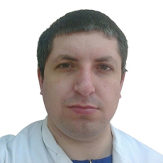 Исмиев Руслан Эмирустанович, стоматолог-терапевт