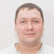 Бобрик Евгений Олегович, стоматолог-терапевт