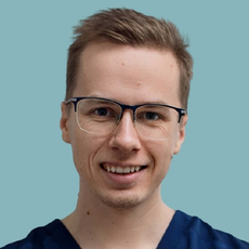 Никулин Евгений Игоревич, стоматолог-терапевт