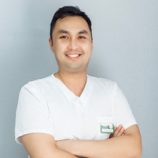 Кулуев Адилет Абдыманапович, стоматолог-терапевт