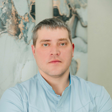 Офкин Максим Сергеевич, стоматолог-хирург