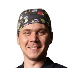 Павлов Иван Валерьевич, стоматолог-хирург