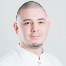 Халиуллин Денис Дарисович, пластический хирург