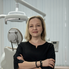 Ломакина Анна Игоревна, стоматолог-терапевт