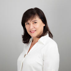 Титова Елена Владимировна, стоматолог-терапевт