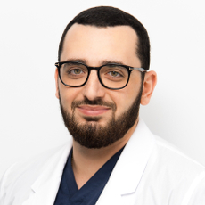 Белый Игорь Александрович, стоматолог-хирург