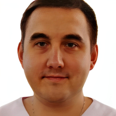 Ульяшин Олег Олегович, ортопед