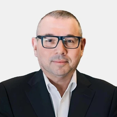 Негрис Бени, ЛОР-хирург