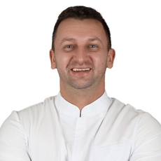 Василенко Антон Сергеевич, стоматолог-хирург