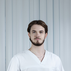 Грохотов Иван Геннадьевич, стоматолог-терапевт