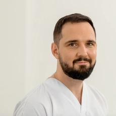 Колотиков Павел Александрович, стоматолог-хирург