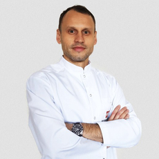Ладоша Максим Юрьевич, хирург