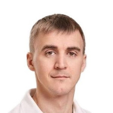 Брянцев Владислав Юрьевич, стоматолог-хирург