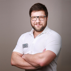 Маслихин Владимир Валерьевич, стоматолог-терапевт