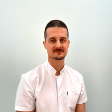 Бачуров Илья Константинович, стоматолог-ортопед