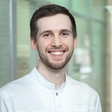 Мезин Сергей Александрович, стоматолог-терапевт