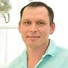 Савченко Дмитрий Анатольевич, стоматолог-терапевт